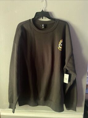 Volcom Black Crewneck Sweatshirt with Small Flame Patch